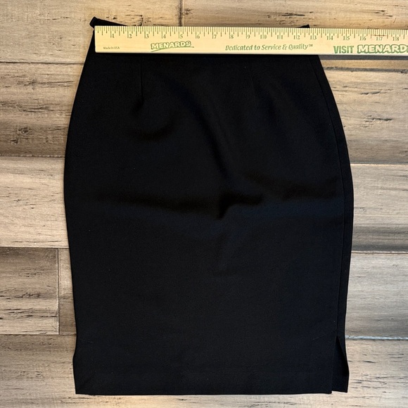 NWOT Express Classic Black Pencil Skirt - Picture 7 of 7